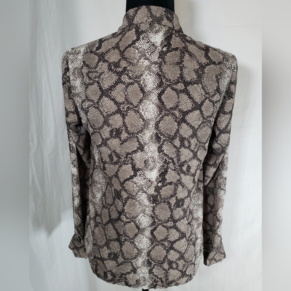 The LIMITED Snake Print Button Down Long Sleeve Shirt Sz XS - Picture 5 of 10
